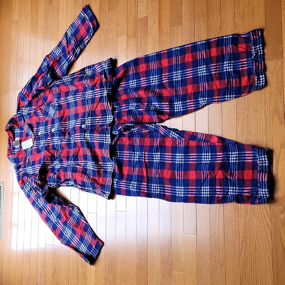Northwest Territory Plaid  PJs Size Large